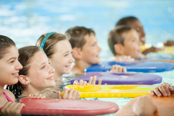 Intensivschwimmkurs für schulpflichtige Kinder